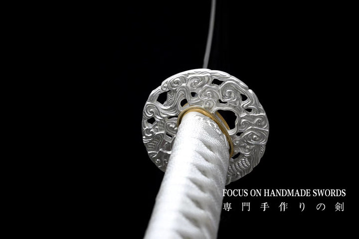 Aka no Ikazuchi Katana White
