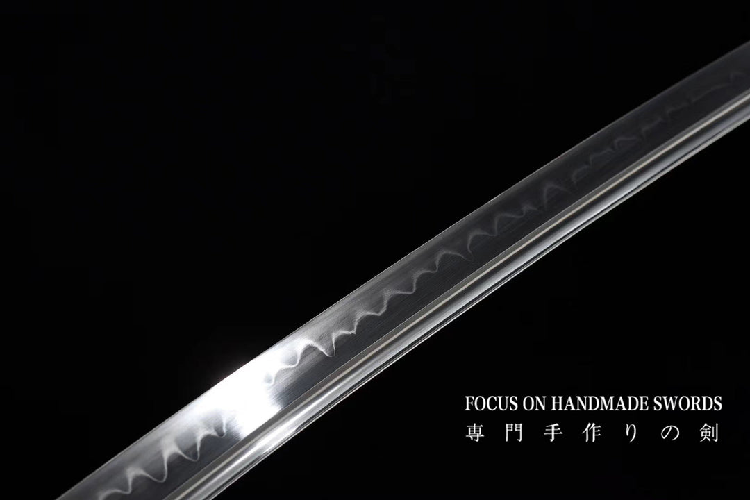 Aka no Ikazuchi Katana White