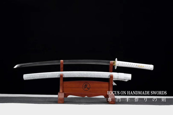 Aka no Ikazuchi Katana White