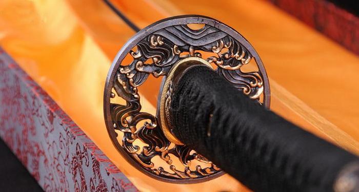 Yuki no Kizuna Katana Waves Tsuba