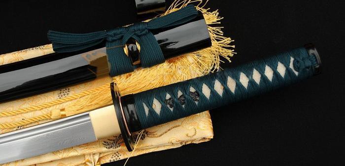 Hikari no Ki Wakizashi Iron Tsuba