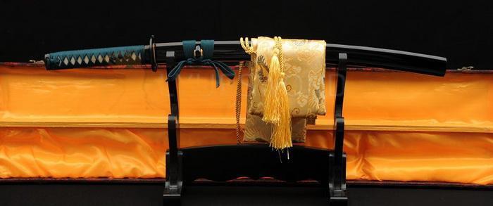 Hikari no Ki Wakizashi Iron Tsuba